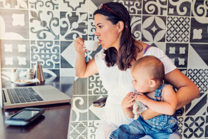 Saiba como a cafeína pode impactar a amamentação do seu bebê