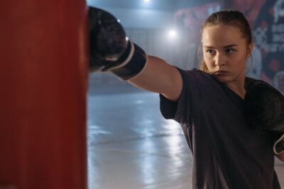 Mães retomam o treino: Muay Thai como recomeço pós-maternidade